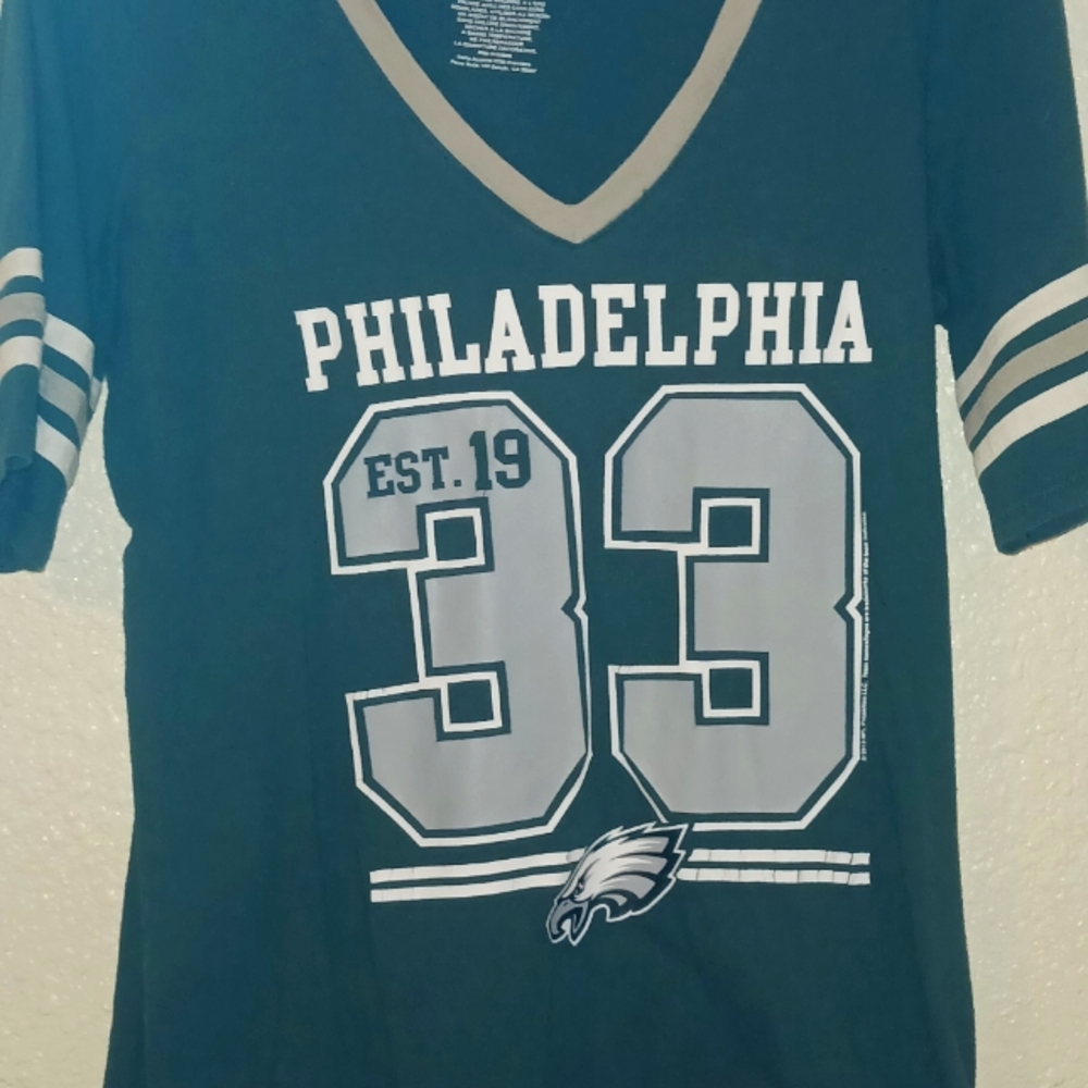 Philadelphia Women's Eagles t-shirt.